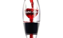 お家で飲むワインがたった1秒でプロ並み「Lusciouz ワインデキャンター」