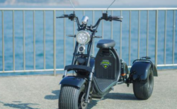 大人だって三輪車乗りたい！「Kintone Trike」で乗りまわしちゃおう